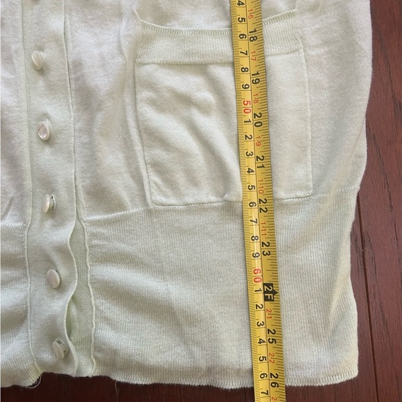 J. Crew women’s small 100% cotton long sleeve button down cardigan pale green - Picture 2 of 7